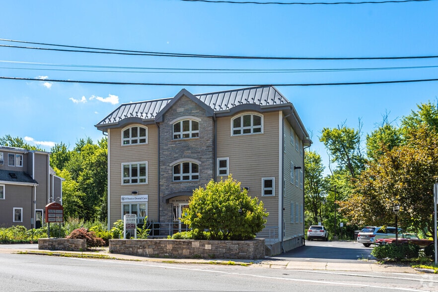 241 Boston Post Rd, Wayland, MA 01778 Medical Office