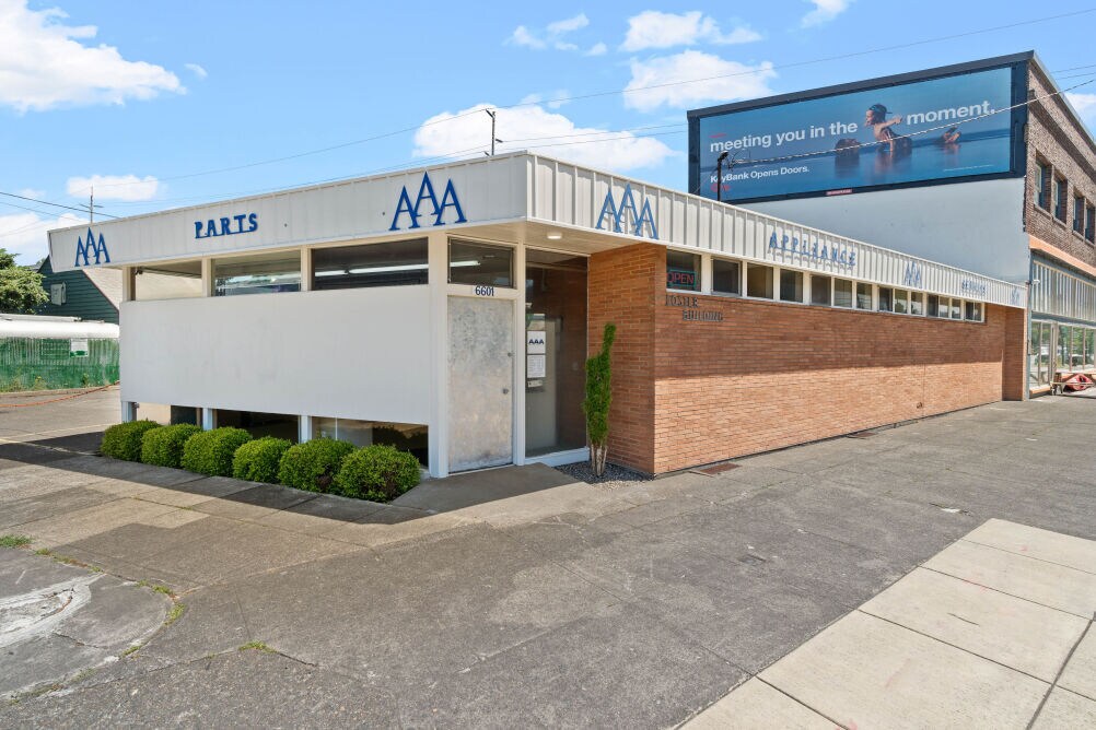 6601 SE Foster Rd, Portland, OR for sale Primary Photo- Image 1 of 23