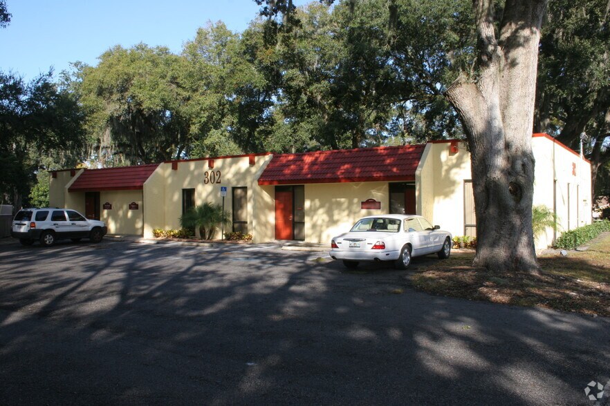 302 Bryan Rd, Brandon, FL 33511