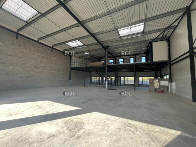 Flex in Buchelay for sale - Interior Photo - Image 2 of 3
