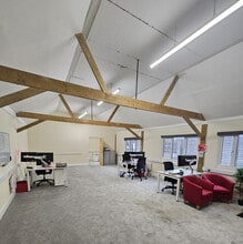 Wildham Lane, Chichester for lease Interior Photo- Image 1 of 6