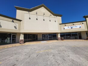 1090 S Neosho Blvd, Neosho, MO for lease Building Photo- Image 2 of 6