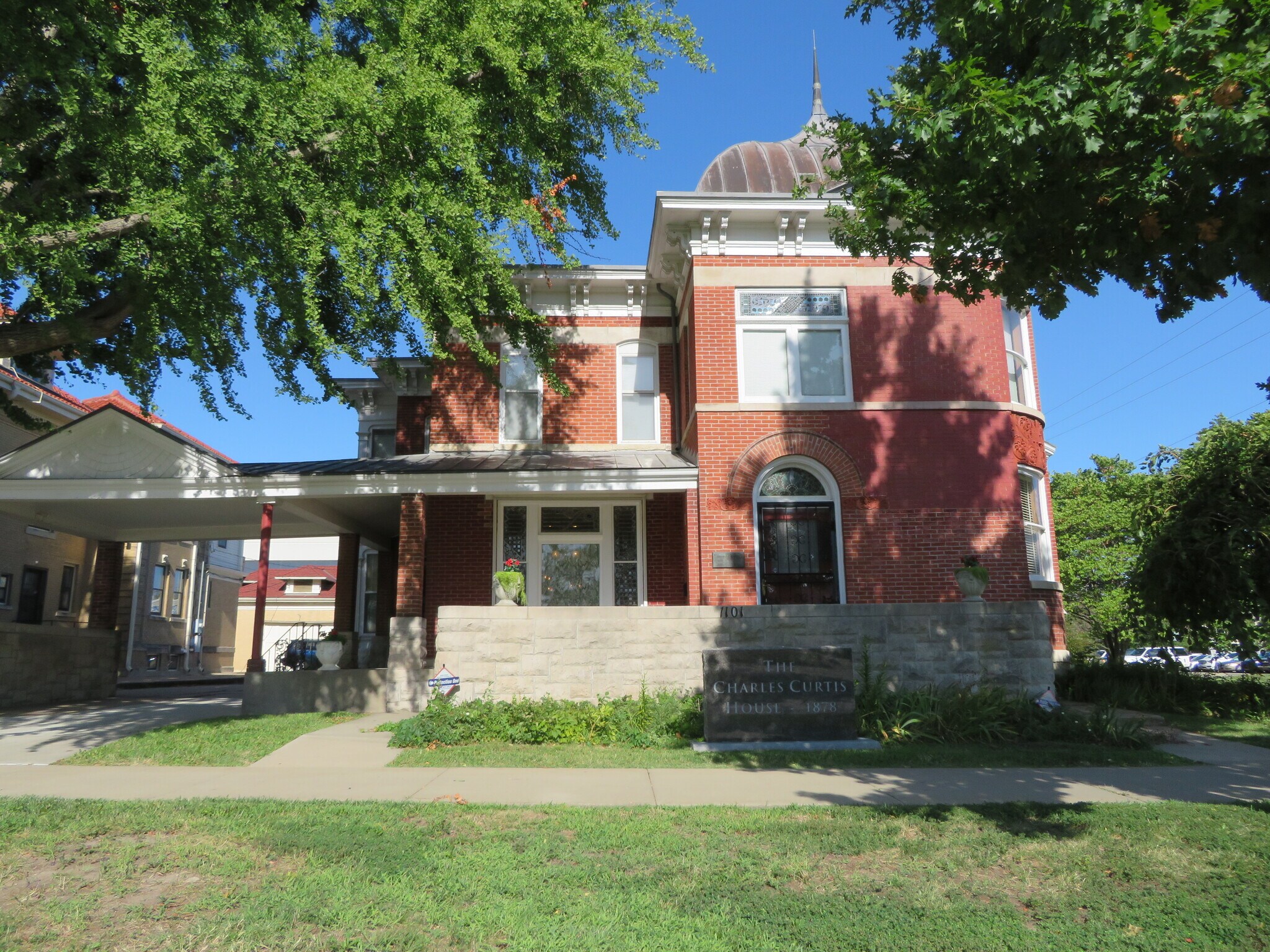 1101 SW Topeka Blvd, Topeka, KS for sale Building Photo- Image 1 of 1