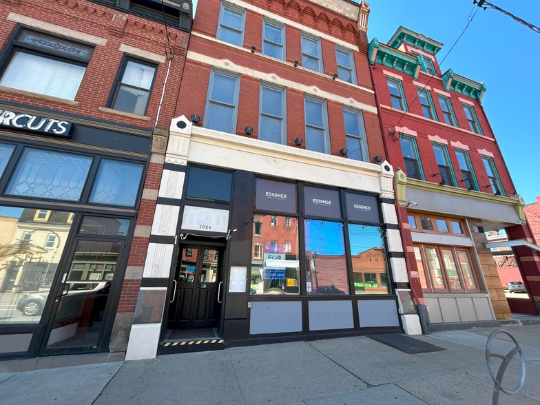 1924 E Carson St, Pittsburgh, PA for lease - Building Photo - Image 3 of 4