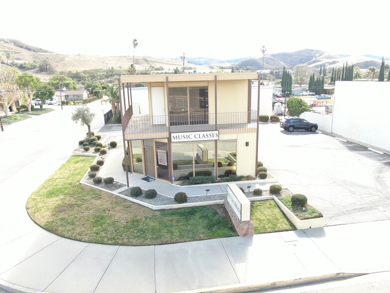 4288 E Los Angeles Ave, Simi Valley, CA for lease - Building Photo - Image 2 of 22