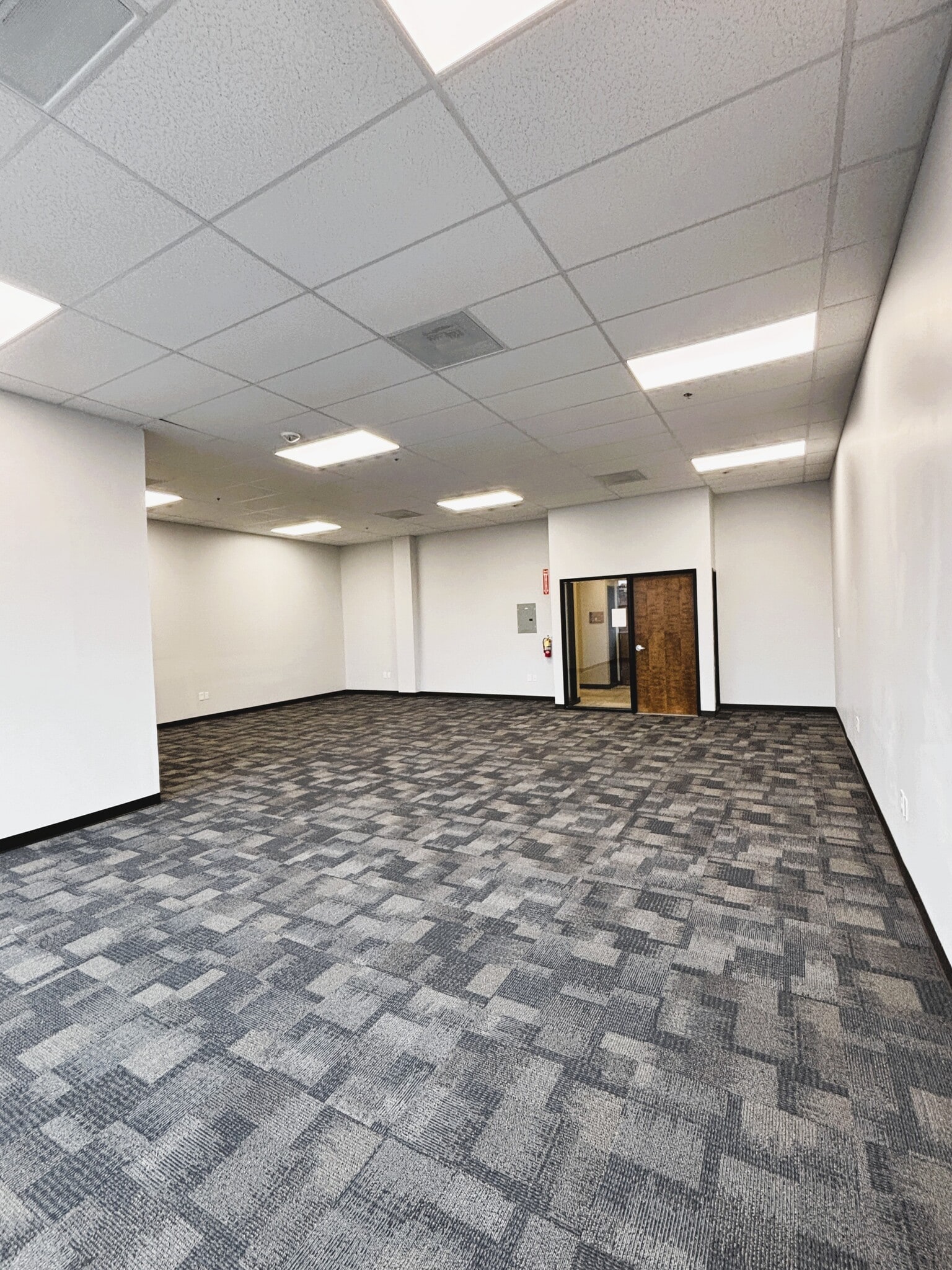 NW Cornell Rd, Hillsboro, OR for lease Interior Photo- Image 1 of 2