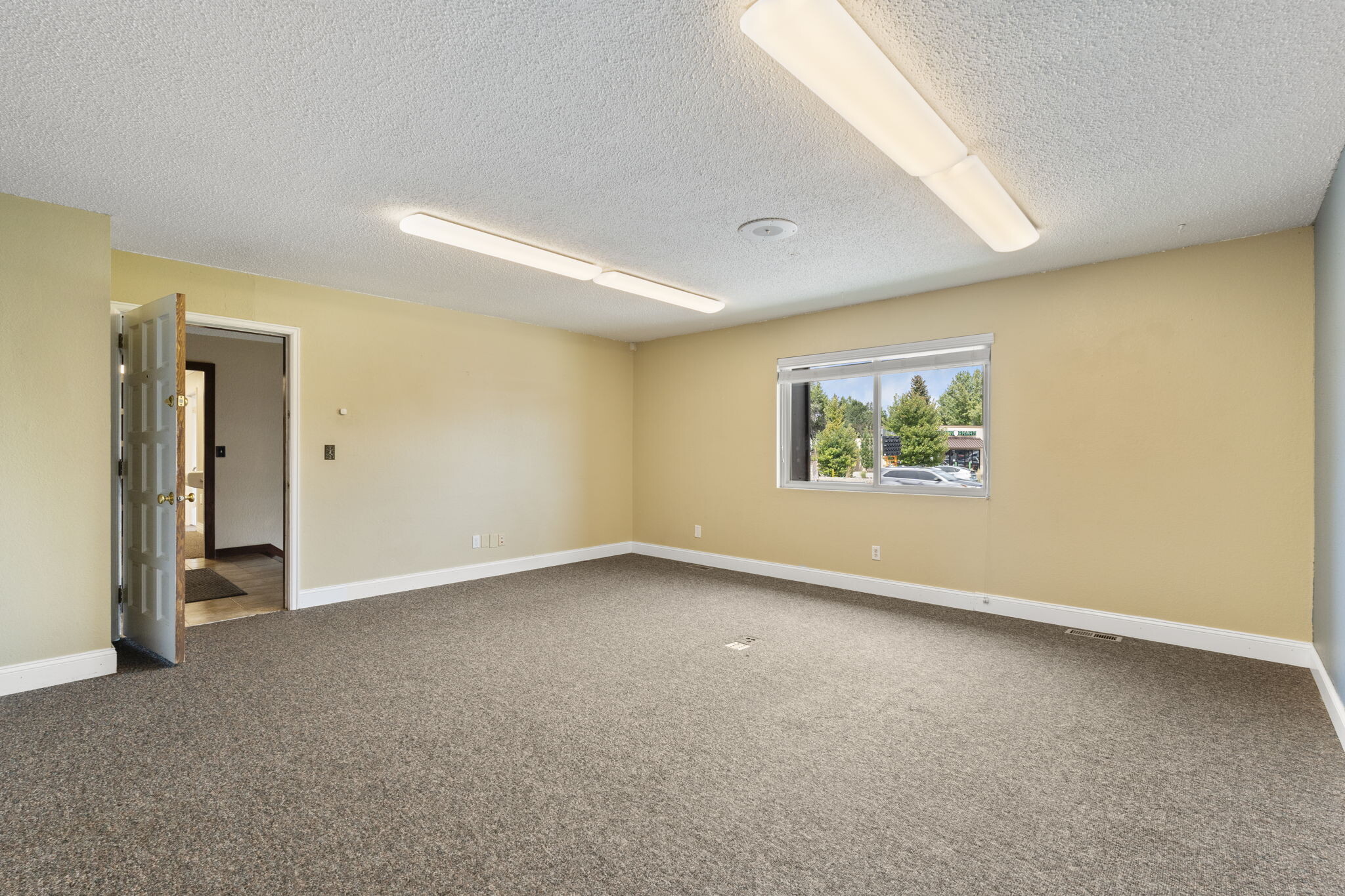 4390 N Academy Blvd, Colorado Springs, CO for lease Interior Photo- Image 1 of 7