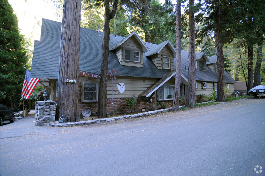 27992 Rainbow Dr, Lake Arrowhead, CA for sale - Building Photo - Image 1 of 68