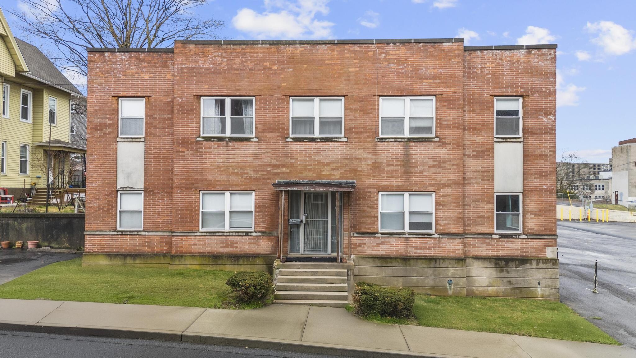 19 Goodwill Ave, Meriden, CT for sale Primary Photo- Image 1 of 41