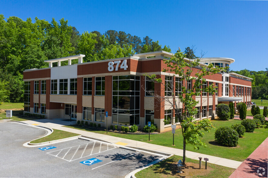 874 W Lanier Ave, Fayetteville, GA for lease - Primary Photo - Image 1 of 7