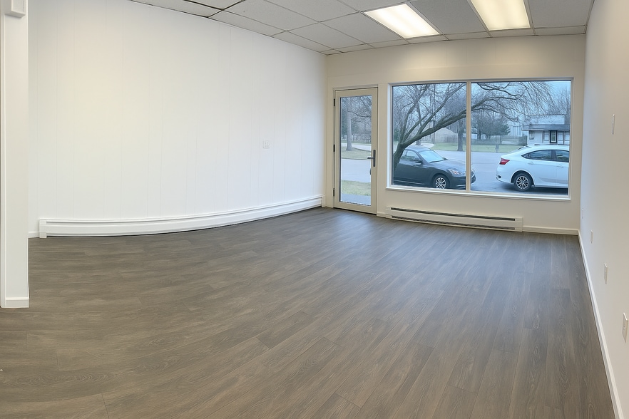 106 Woodbridge Ave, Highland Park, NJ for lease - Interior Photo - Image 2 of 3