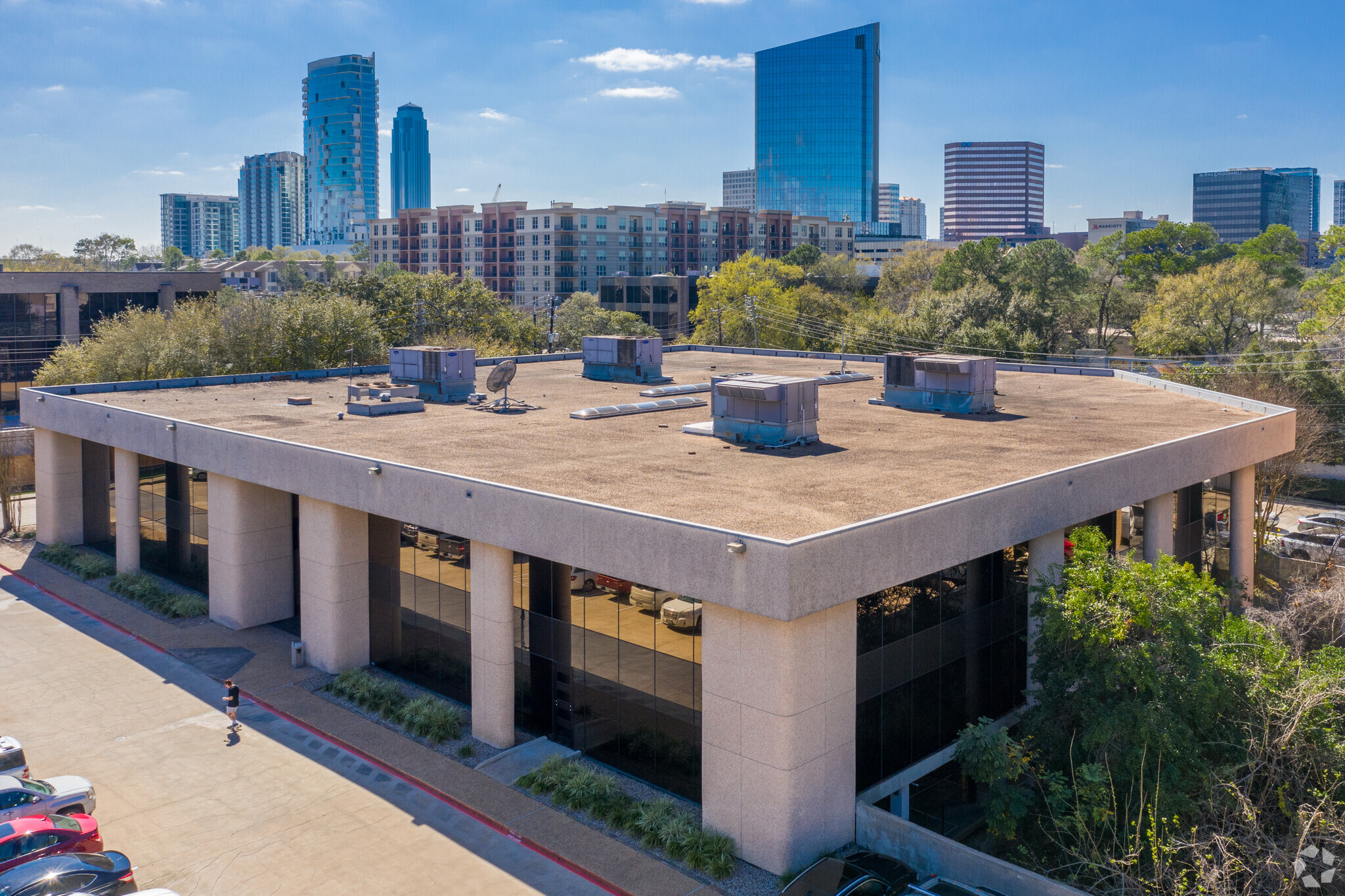 19 Briar Hollow Ln, Houston, TX for lease Building Photo- Image 1 of 11