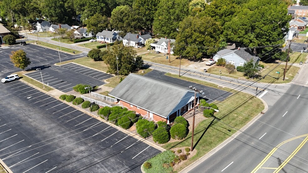 1714 Dale Earnhardt Blvd, Kannapolis, NC for sale - Building Photo - Image 3 of 15