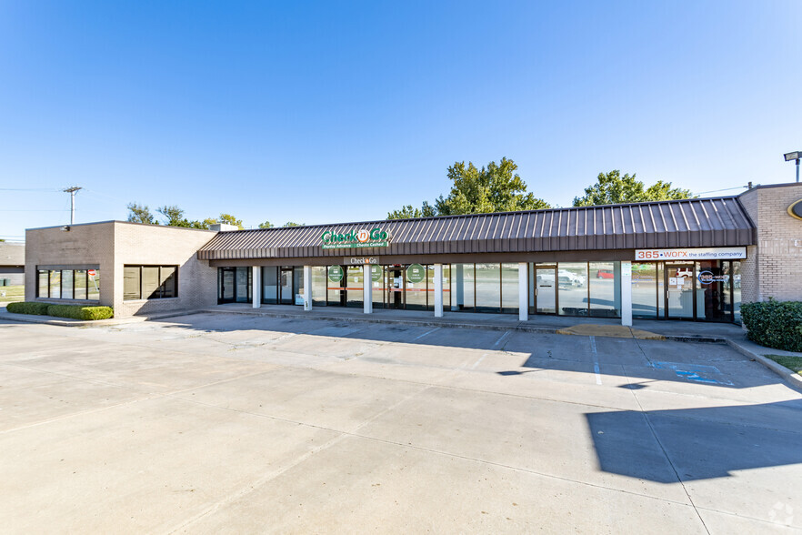 3310-3524 E 51st St, Tulsa, OK for lease - Building Photo - Image 3 of 14