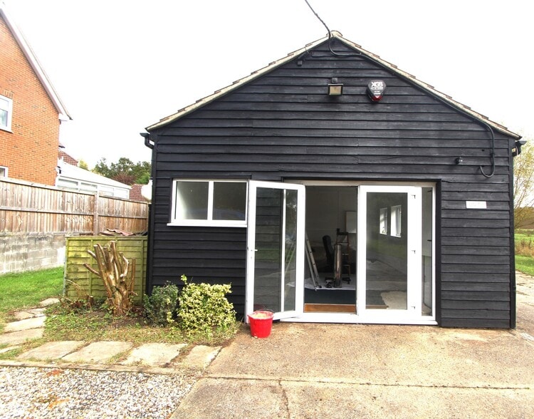 8 Wethersfield Rd, Sible Hedingham for lease - Building Photo - Image 1 of 17