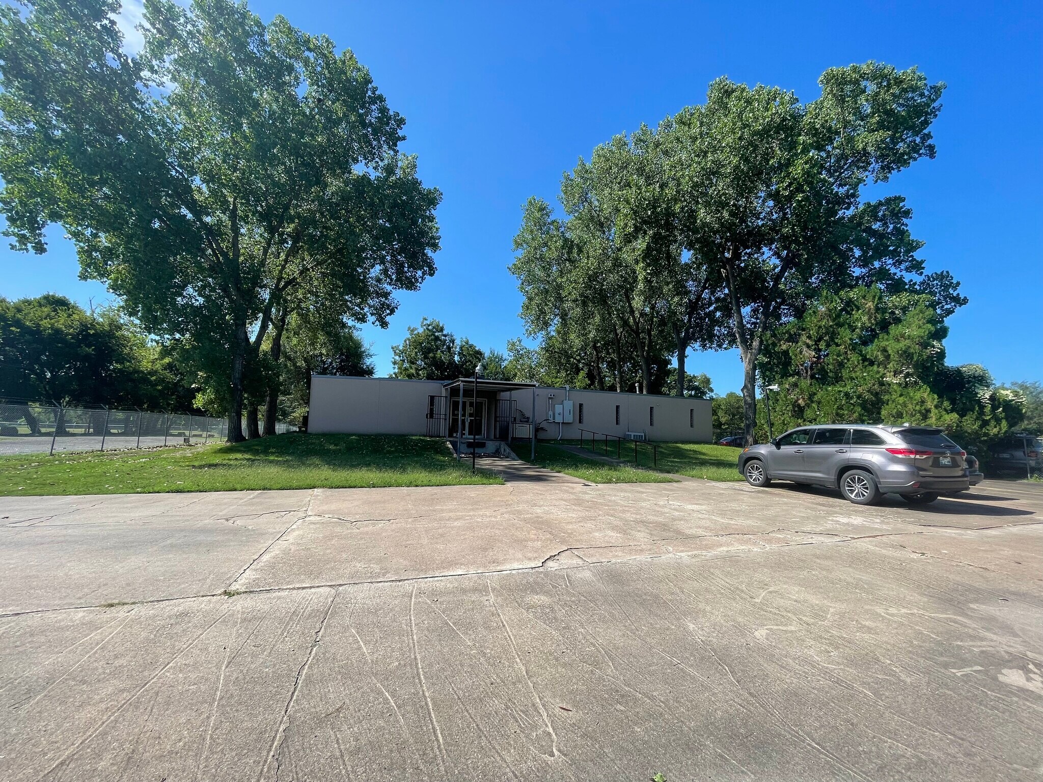 8544 E 11th St, Tulsa, OK for sale Building Photo- Image 1 of 1