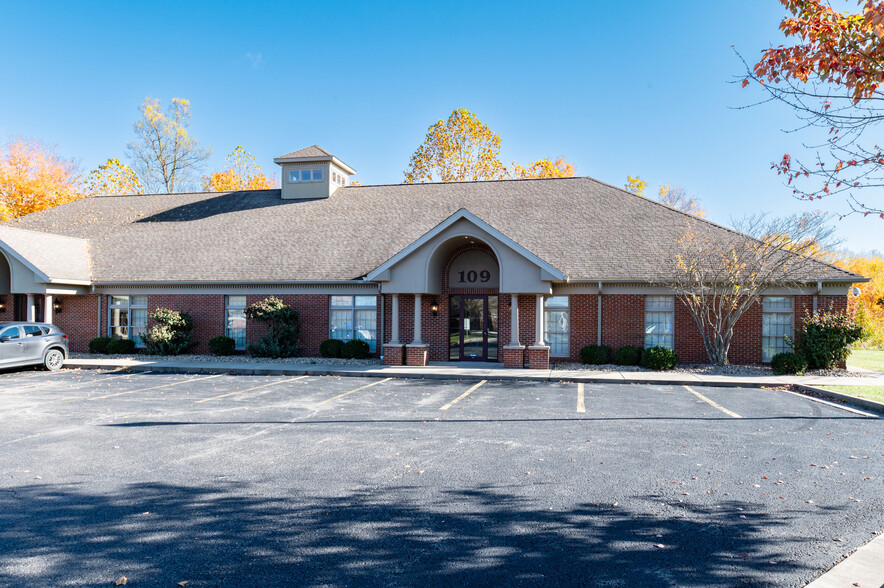 109 Cambridge Pl, Bridgeport, WV for lease - Building Photo - Image 3 of 14