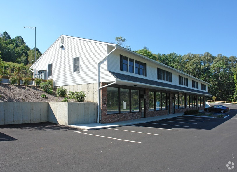 4005 Danbury Rd, Brewster Village, NY for sale - Building Photo - Image 2 of 6