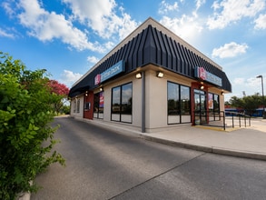 110 E William Cannon Dr, Austin, TX for lease Interior Photo- Image 1 of 8