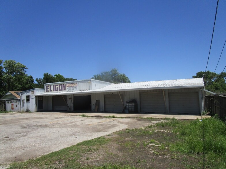 1616 W Texas Ave, Baytown, TX for sale - Primary Photo - Image 1 of 1