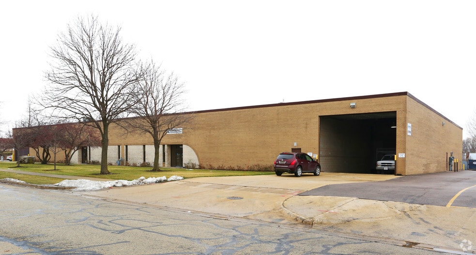 1155-1175 Frontenac Rd, Naperville, IL for lease - Building Photo - Image 1 of 6