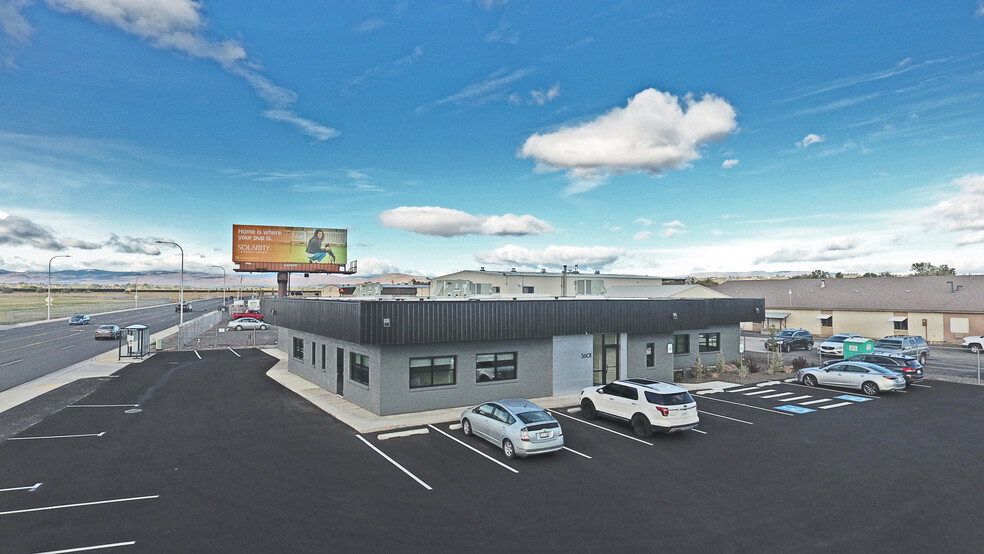 3601 W Washington Ave, Yakima, WA for sale - Building Photo - Image 1 of 1