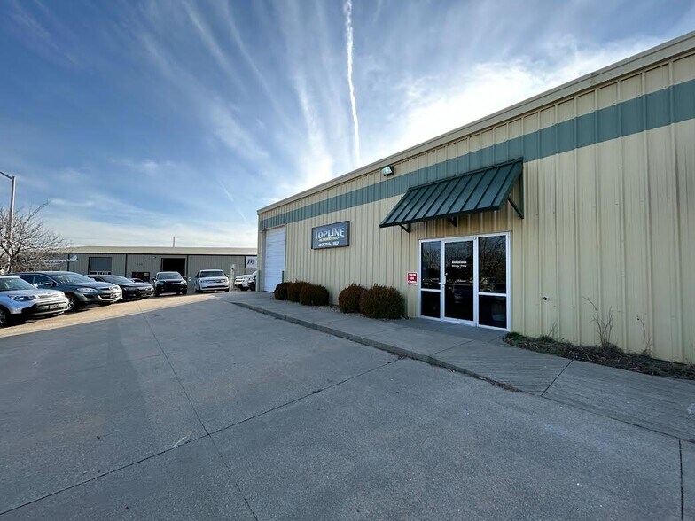 1531 N Commercial Rd, Nixa, MO for sale - Primary Photo - Image 1 of 1
