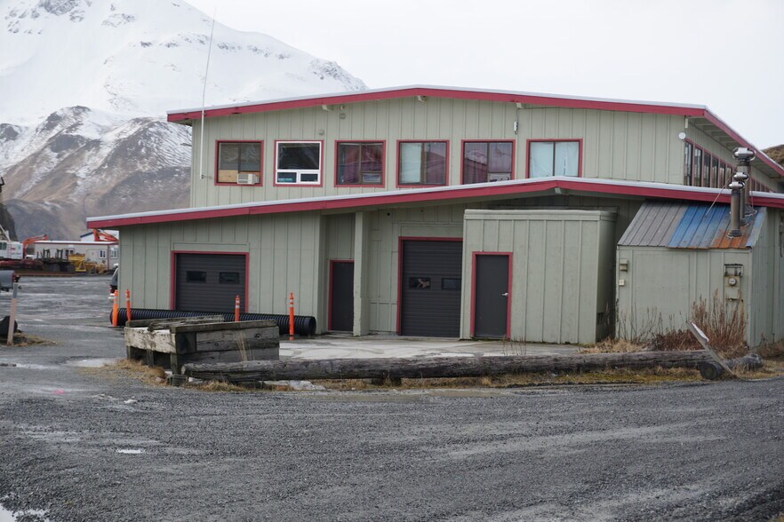 179 Gilman, Unalaska, AK for sale - Building Photo - Image 2 of 2