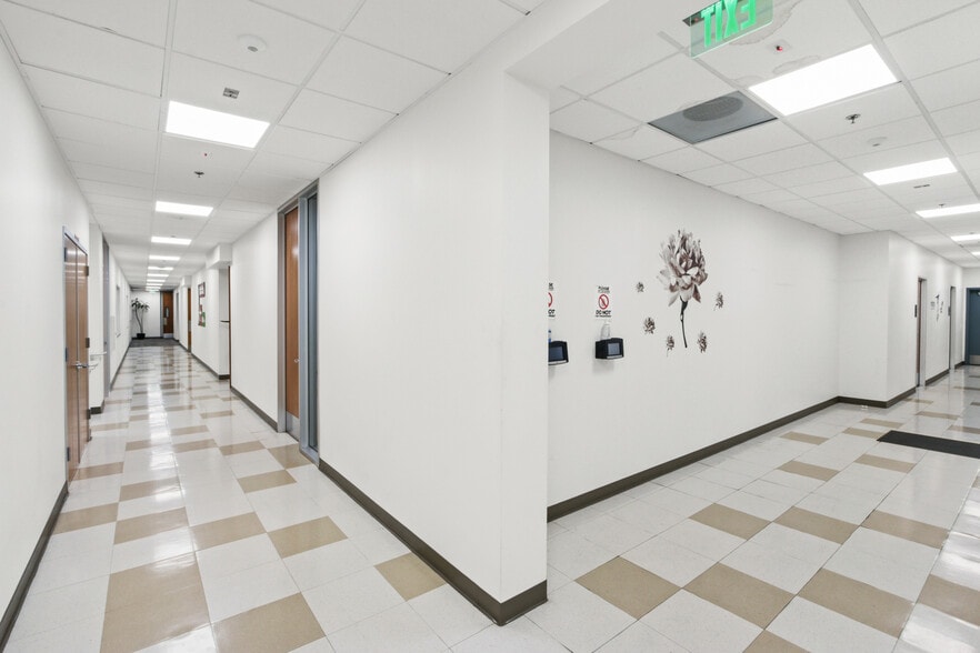 408 Saturn St, Brea, CA for sale - Interior Photo - Image 3 of 10