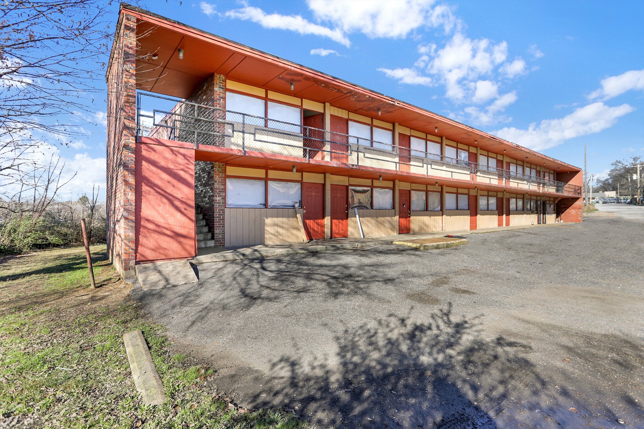 2450 Ketchum, Memphis, TN for sale Primary Photo- Image 1 of 13