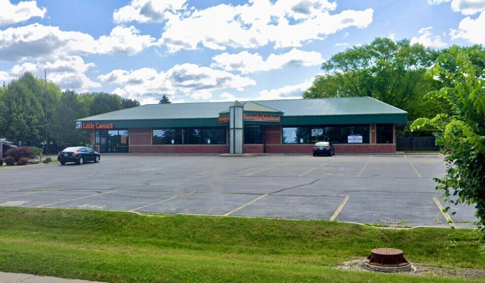 3921 S Webster Ave, Green Bay, WI for lease - Building Photo - Image 2 of 5