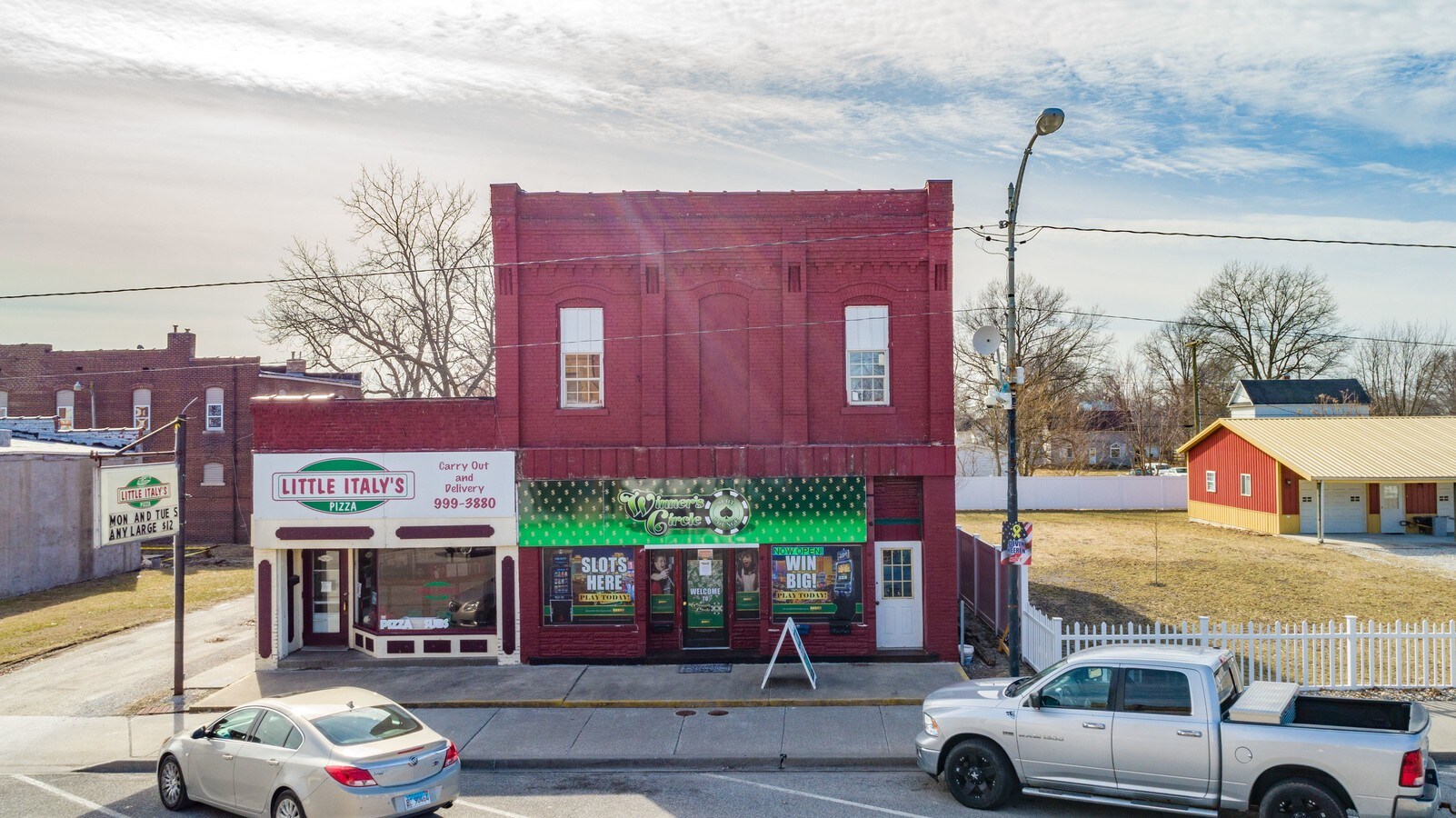 110 W Main St, Mount Olive, IL 62069