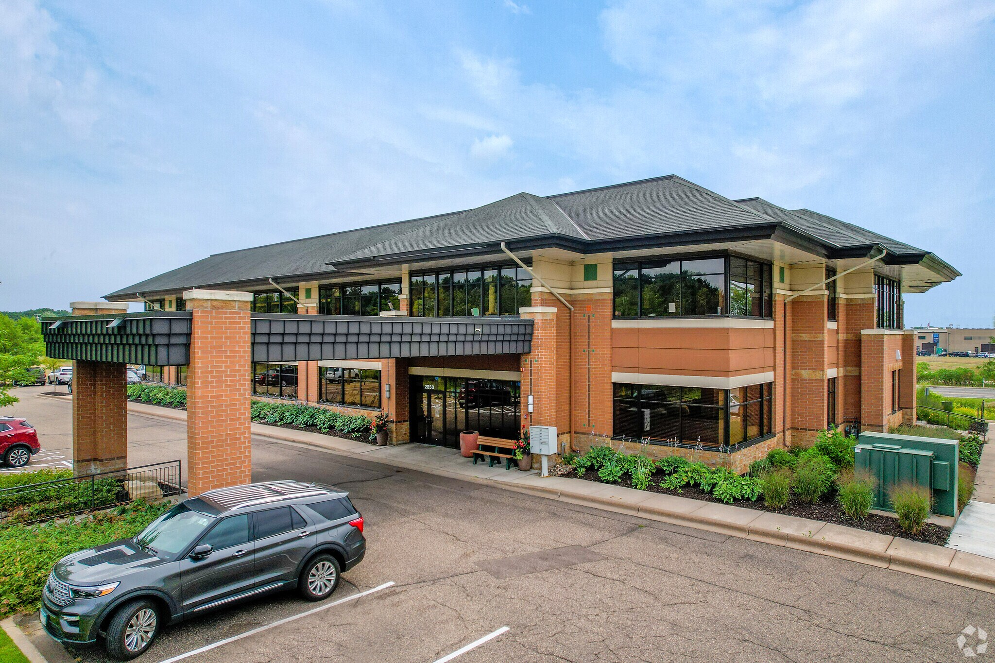 2850 Curve Crest Blvd, Stillwater, MN for lease Building Photo- Image 1 of 6