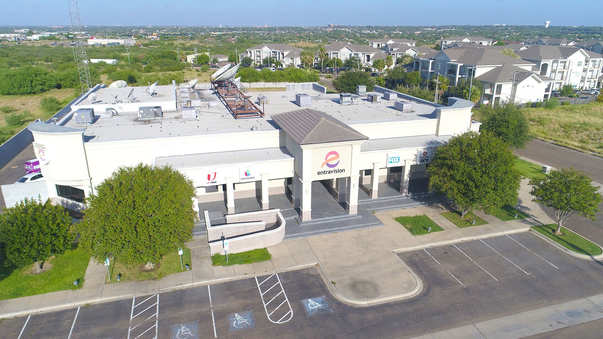 222 Bob Bullock Loop, Laredo, TX 78043