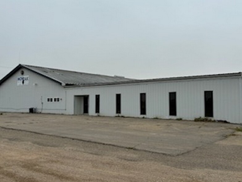 324-C 6th SW Ave, Stanley, ND for sale - Primary Photo - Image 1 of 27