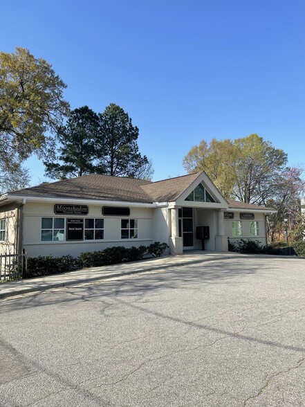 216 E Chatham St, Cary, NC for lease - Building Photo - Image 3 of 4