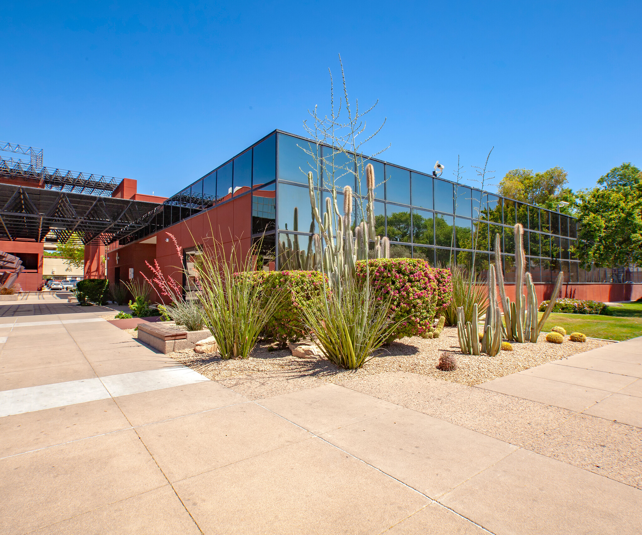 10000 N 31st Ave, Phoenix, AZ for lease Building Photo- Image 1 of 6