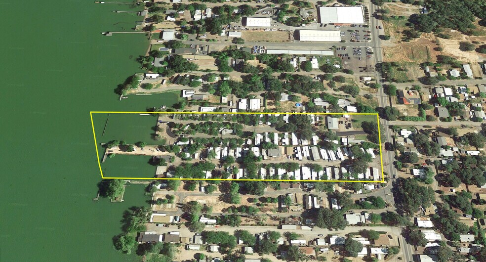 Lakeland & Lakefront Mobile Home Park Clearlake, CA for Sale