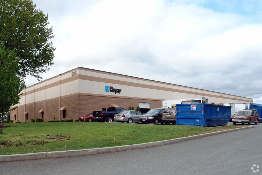 326 Old Niskayuna Rd, Latham, NY for lease - Building Photo - Image 2 of 8