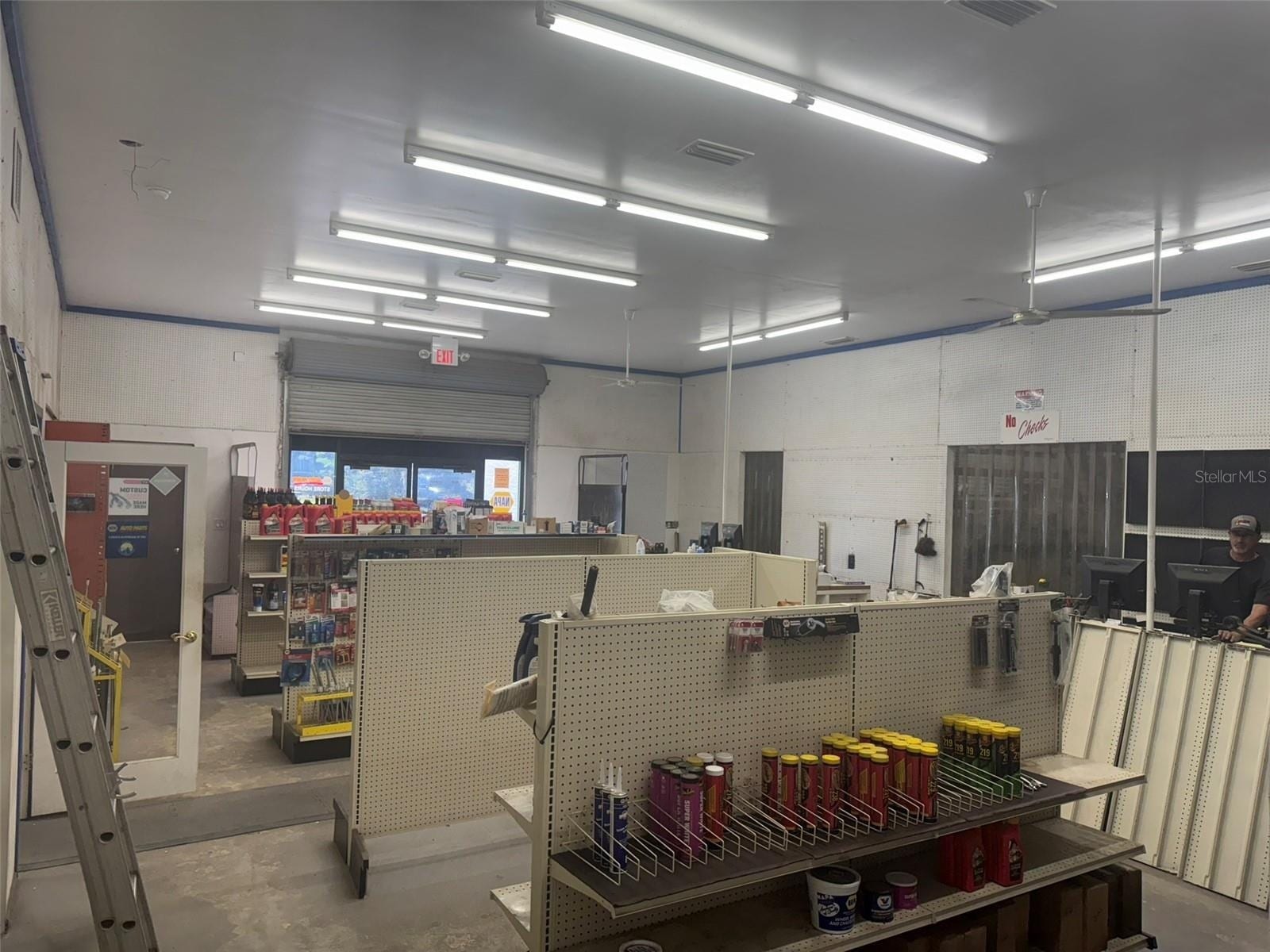 16923 Archer Rd, Archer, FL for sale Interior Photo- Image 1 of 2