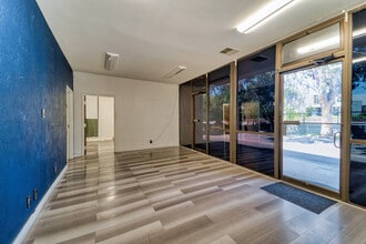 1296-1306 Reamwood Ave, Sunnyvale, CA for lease Interior Photo- Image 2 of 24