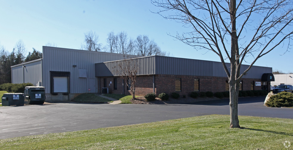 2355 W Hanford Rd, Burlington, NC for lease - Building Photo - Image 2 of 2