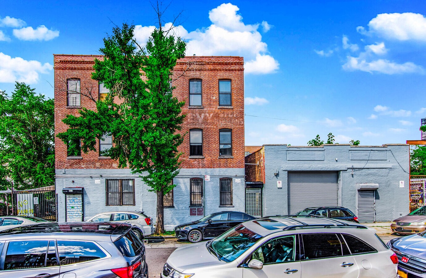 435 E 166th St, Bronx, NY 10456