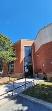 5860 Chedworth Way, Mississauga, ON for lease Building Photo- Image 2 of 6