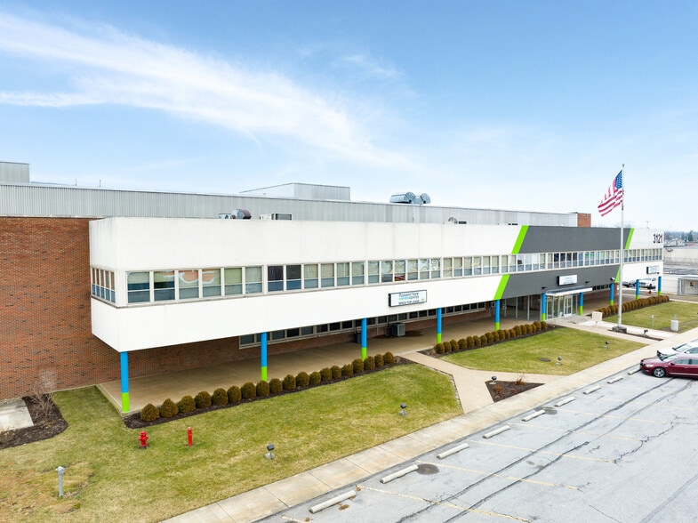 3121 Pleasant Valley Blvd, Altoona, PA for lease - Building Photo - Image 3 of 13