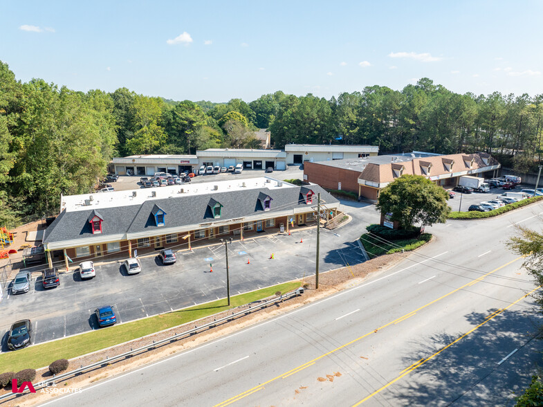 810 Indian Trail Lilburn Rd, Lilburn, GA for lease - Building Photo - Image 1 of 9