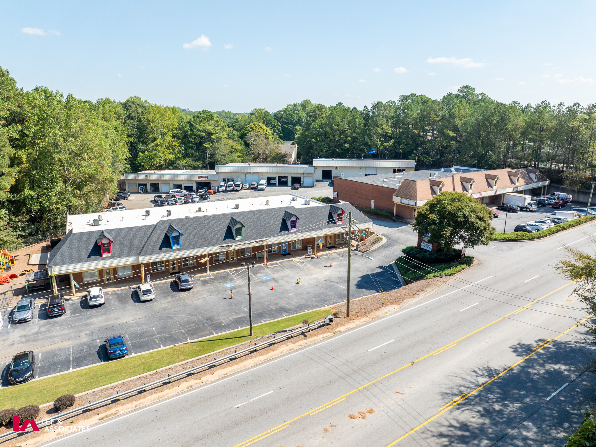 810 Indian Trail Lilburn Rd, Lilburn, GA for lease Building Photo- Image 1 of 10