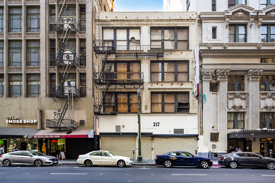 217 W 6th St, Los Angeles, CA for sale - Primary Photo - Image 1 of 1