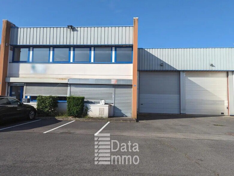 940 Rue Charles De Gaulle, Mareuil-lès-Meaux for lease - Building Photo - Image 2 of 9