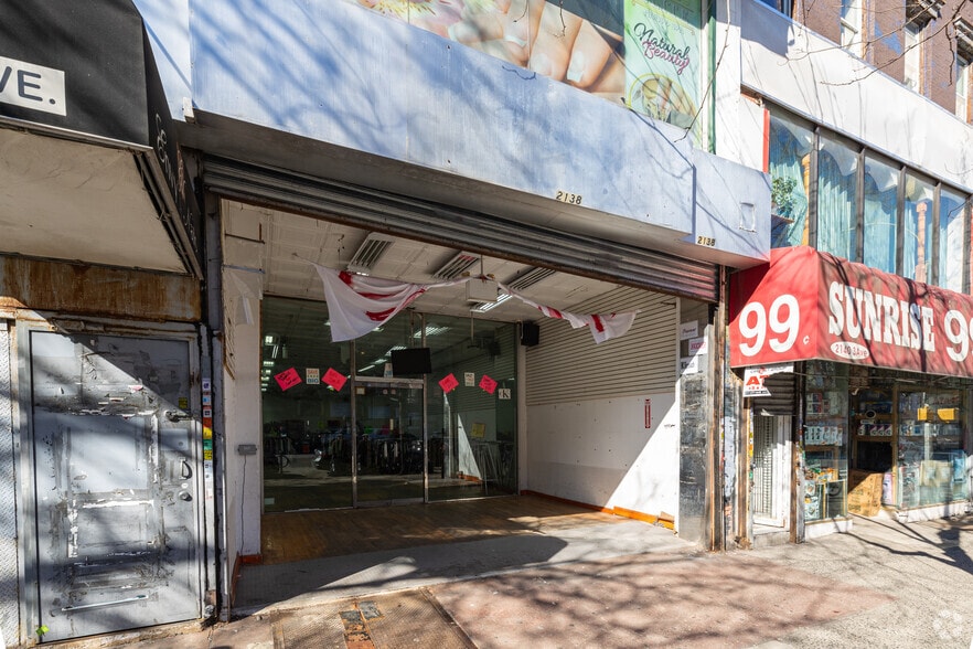 2138 Third Ave, New York, NY for lease - Building Photo - Image 2 of 3